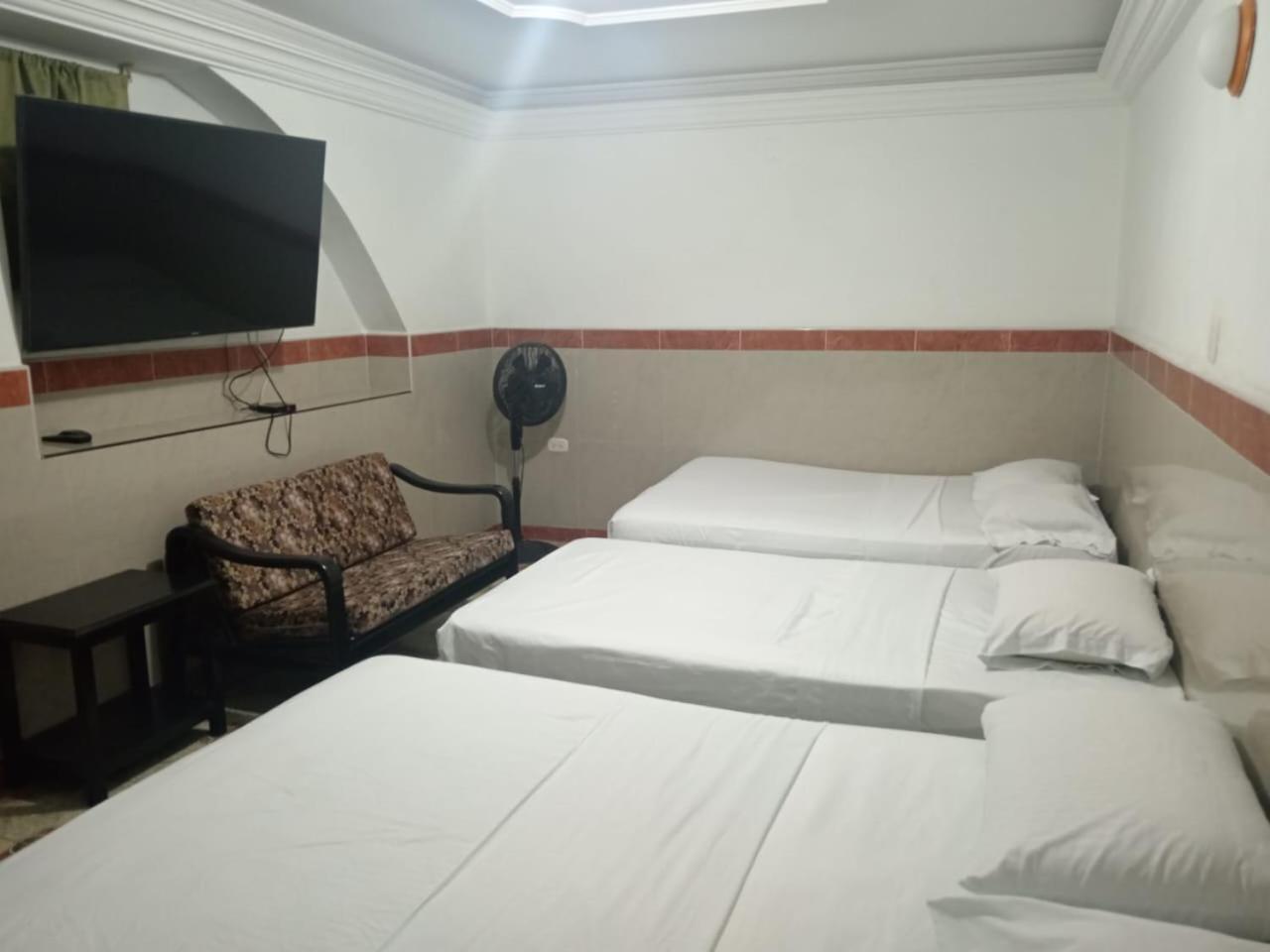 La Hermosa Hotel Buga Εξωτερικό φωτογραφία